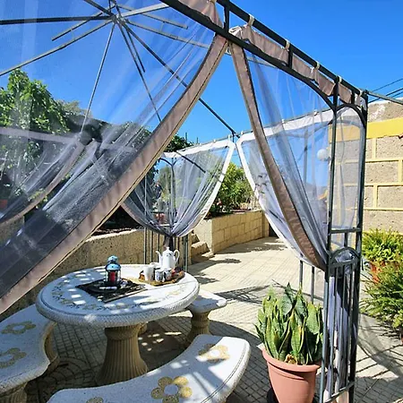 Casa Flora With Pool Tenerife * 그라나딜라데아보나